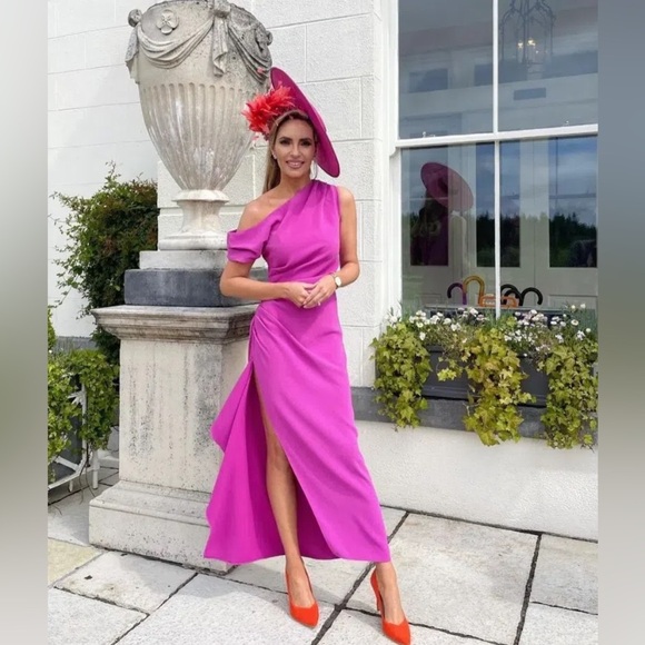 NWT Elliatt
Gwenyth One Shoulder Dress Orchid (100) - Picture 4 of 6